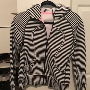 Lulu lemon sweatshirt